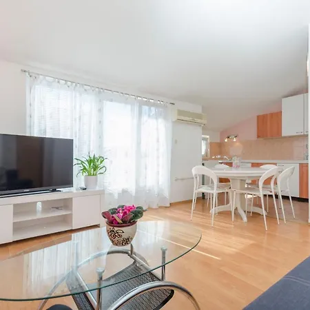 Apartament Sweet Garden Vodice